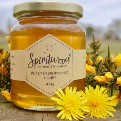 Here we have our single origin honey carefully harvested for you. Just as the bees like it! Honey made from wildflowers along the beautiful Pembrokeshire coastline. Here we have our single origin honey carefully harvested for you. Just as the bees like it! Honey made from wildflowers along the beautiful Pembrokeshire coastline.